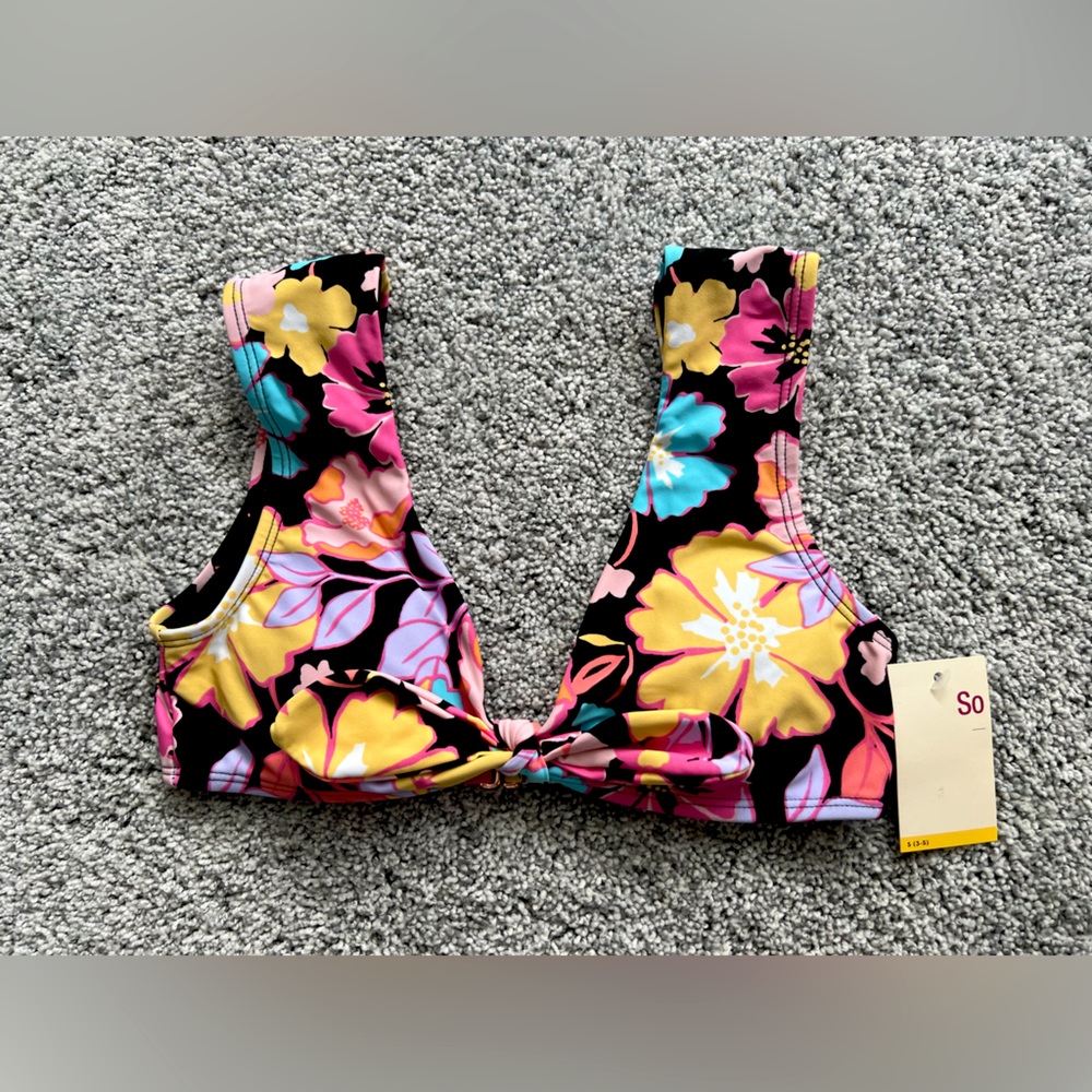 NWT SO Bathing Suit Top